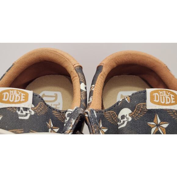 Hey Dude Wally Funk Stars N Skulls Print Shoes Slip On Brown Size 8 Mens main image 5
